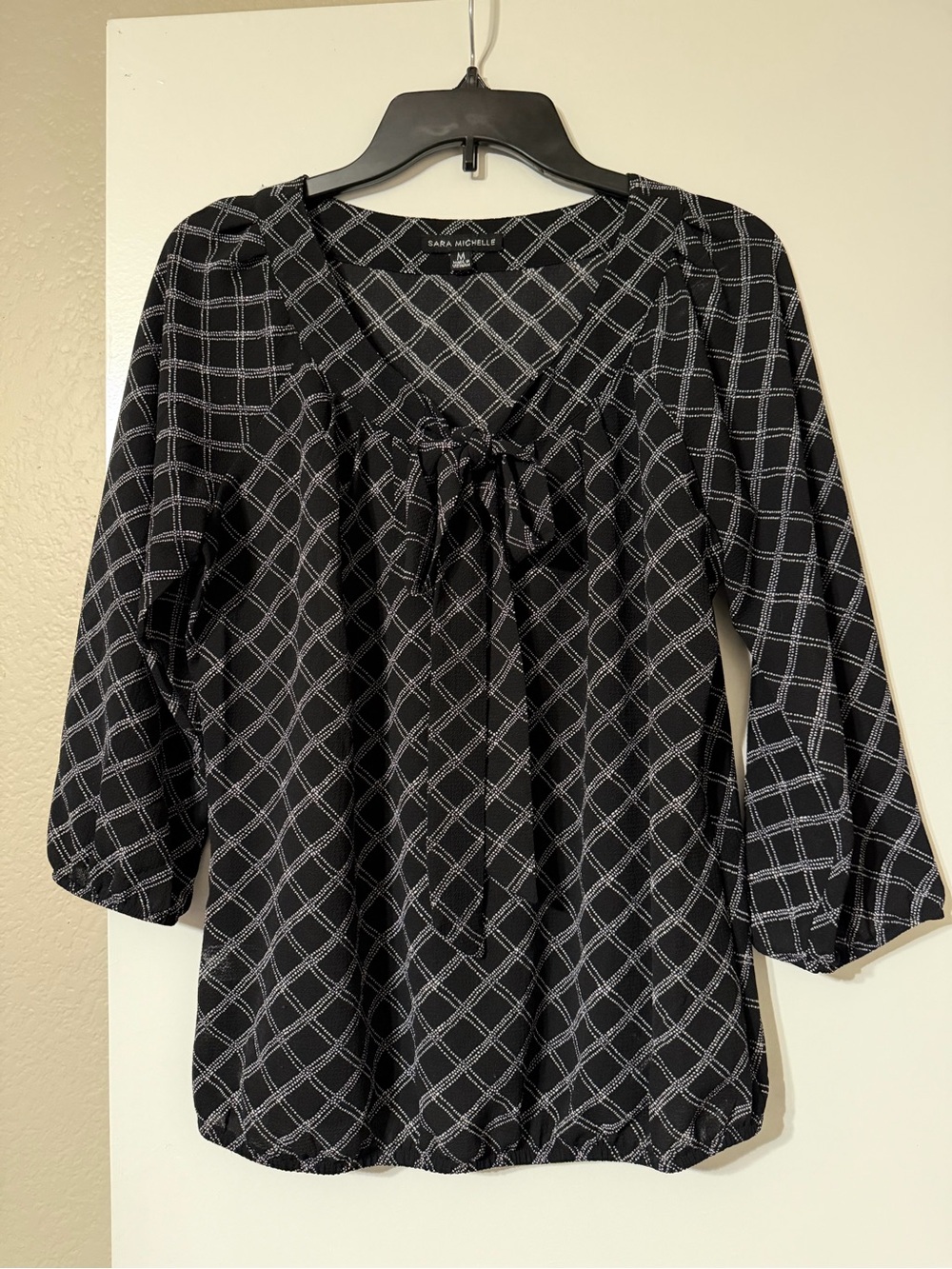 Sara Michelle Black and White Tie-Front Printed Blouse